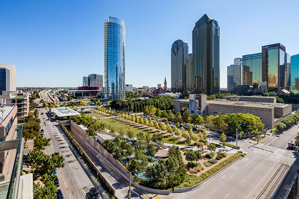 Enjoy Klyde Warren Park, Renowned Regional Chefs, And A Unique VIP Experience This Weekend at Park & Palate 